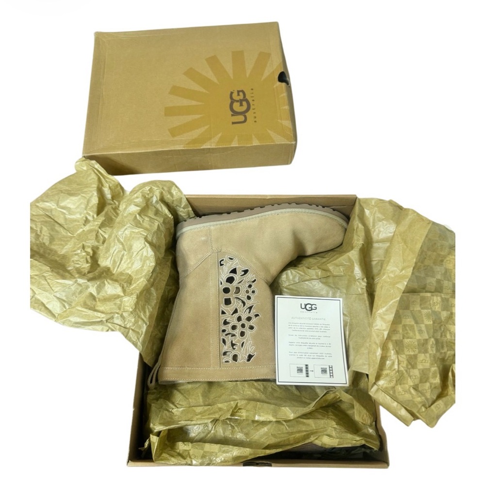 New in Box UGG Lo pro FLORAL CUTOUT SUEDE BOOTS WOMEN’s size 10 - Picture 14 of 16